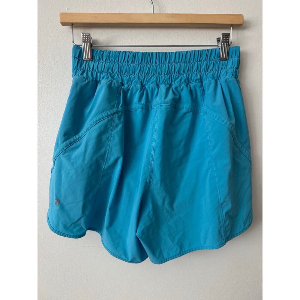 Lululemon 8 Track That High-Rise Lined Short 5" in Blue - Picture 4 of 5